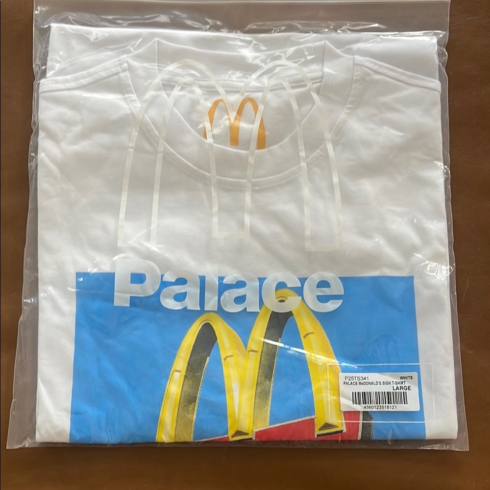 PALACE McDonald’s SIGN T-Shirt